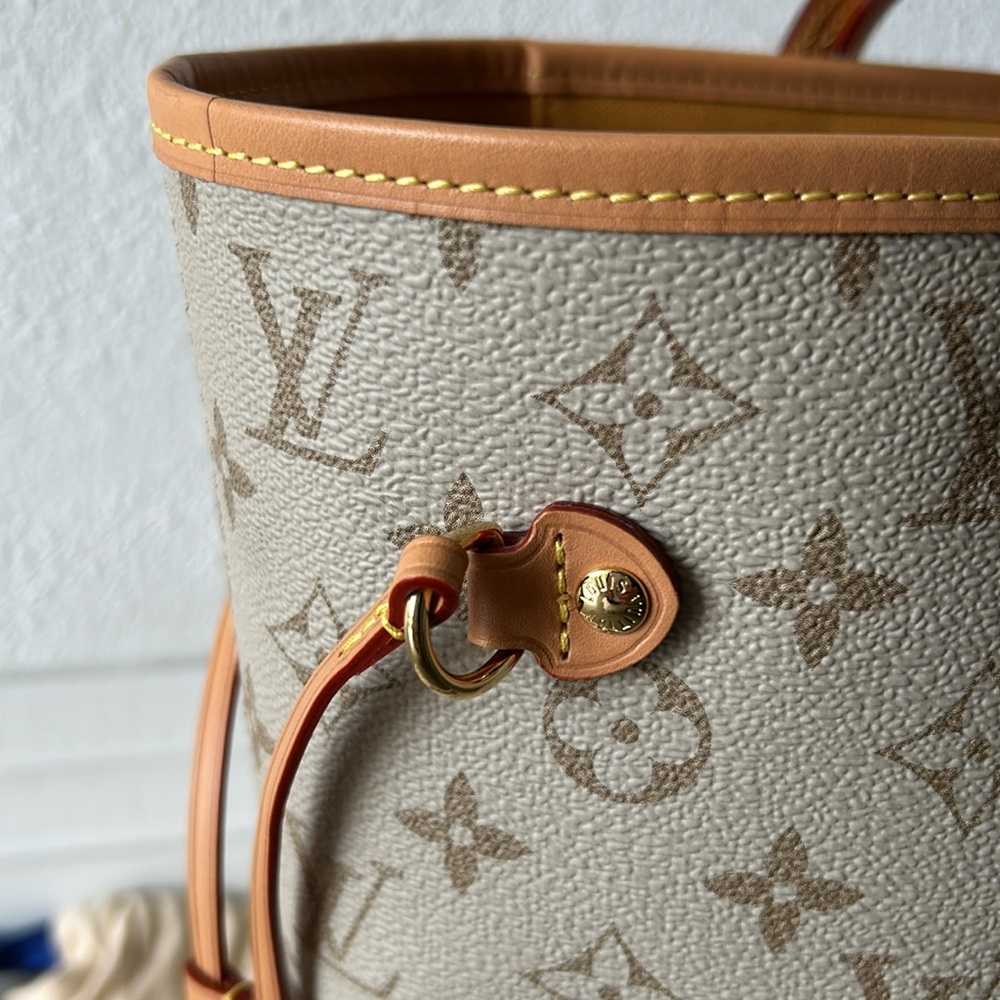 ♥️ SOLD DIRECT 🦄 Rare Louis Vuitton Neverfull MM - Picture 9 of 9